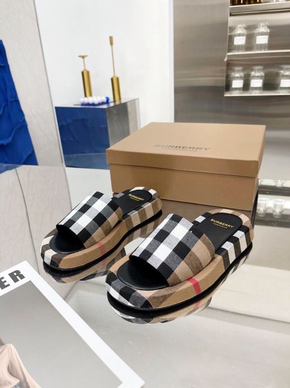 Burberry Slippers